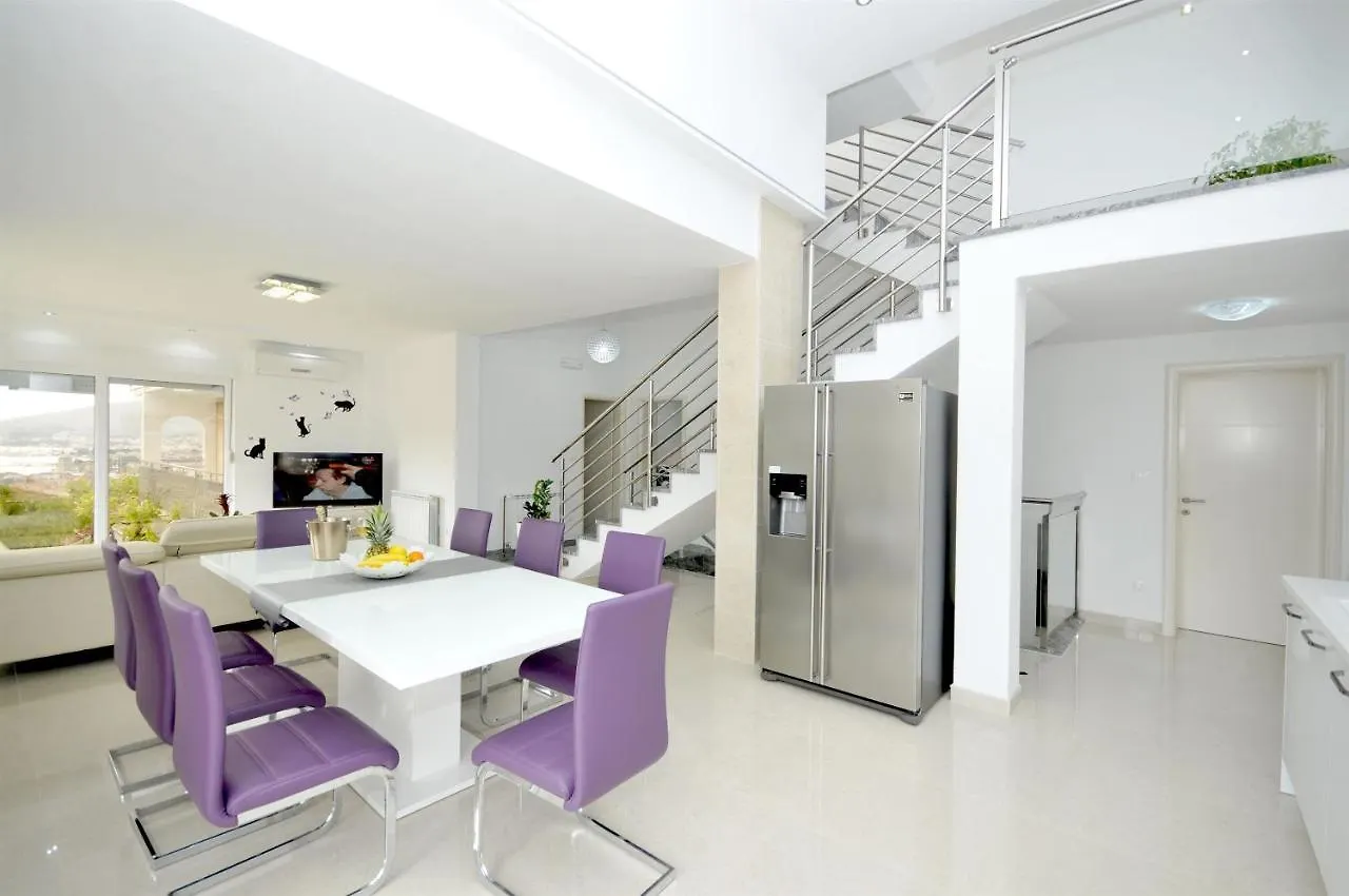 Villa Marina تروغير