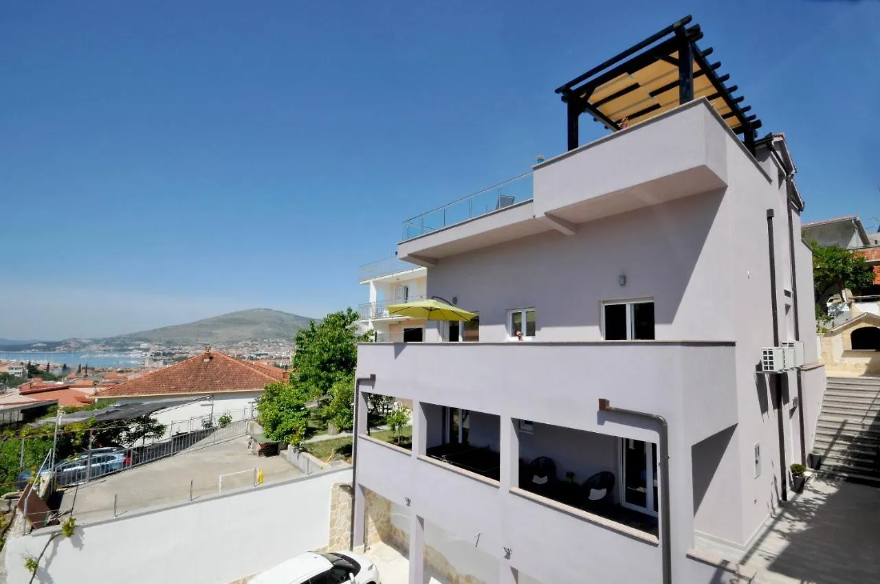 Villa Marina تروغير